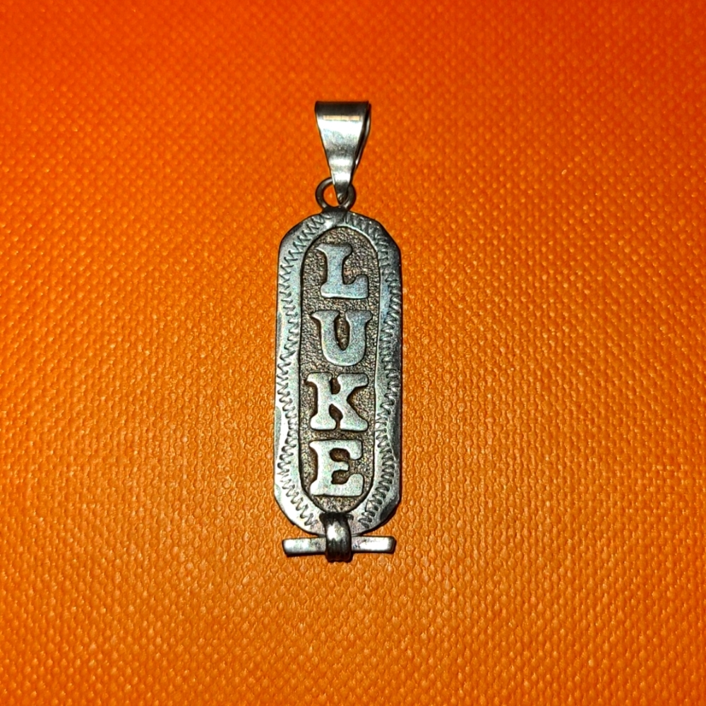 10ct gold cartouche pendant "Luke"